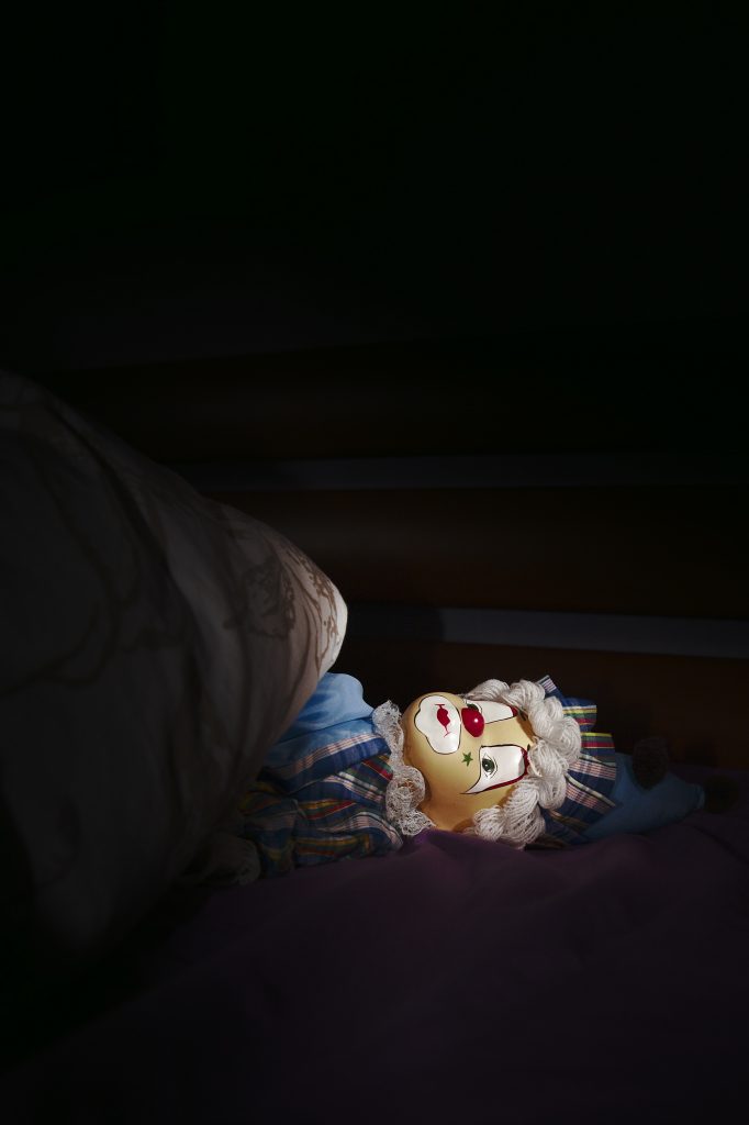 Clown couché