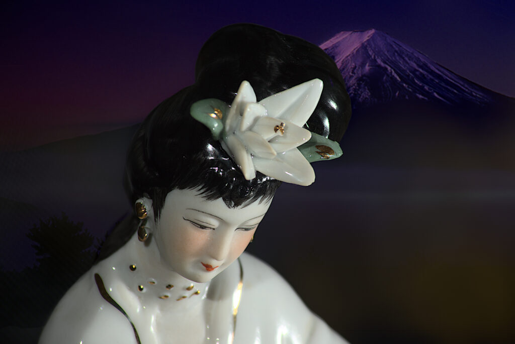 Statuette, la geisha