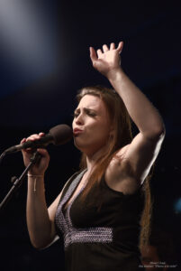 Concert de la chanteuse de jazz et de soul musique Juliette. Photos à la volée