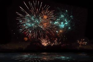 Feux d'artifice sur le lac